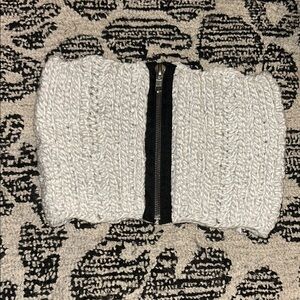Cozy Knit Zippered Neck Warmer